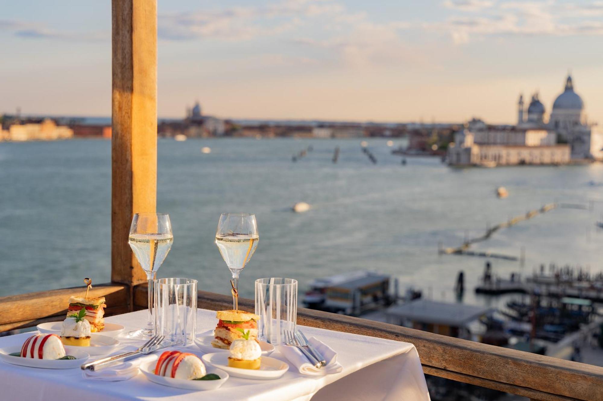Londra Palace Venezia Екстер'єр фото