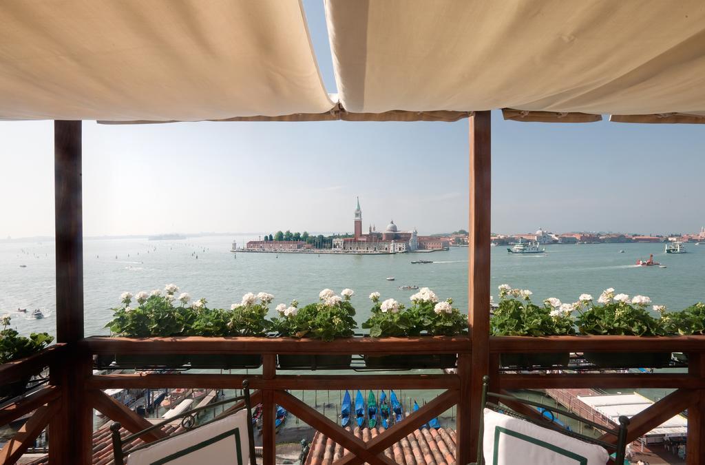 Londra Palace Venezia Зручності фото